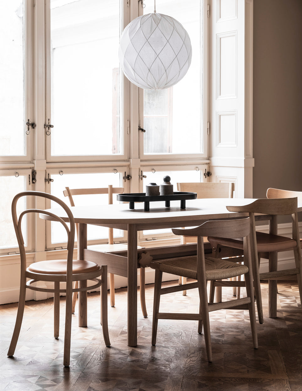 Hedda Armchair