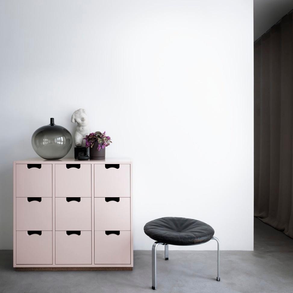 Designed by Thomas Sandell and Jonas Bohlin 1994. The classic Snow Drawer B2 has 6 soft-closing drawers.