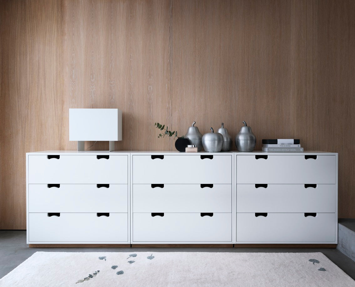 Designed by Thomas Sandell and Jonas Bohlin 1994. The classic Snow Drawer A3 has 3 soft-closing drawers.