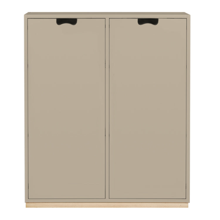 Designed by Thomas Sandell and Jonas Bohlin 1994. The classic Snow Cabinet E has 2 soft-closing doors, a middle partition, and four shelves. Extra shelves can be ordered. Choose between two depths.