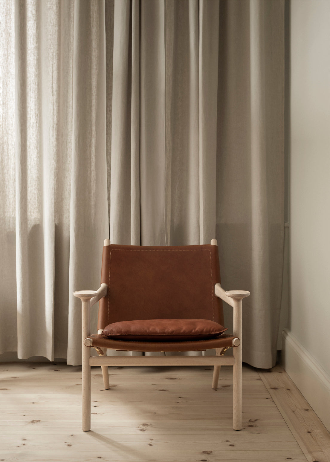 Hedwig Easy Chair
