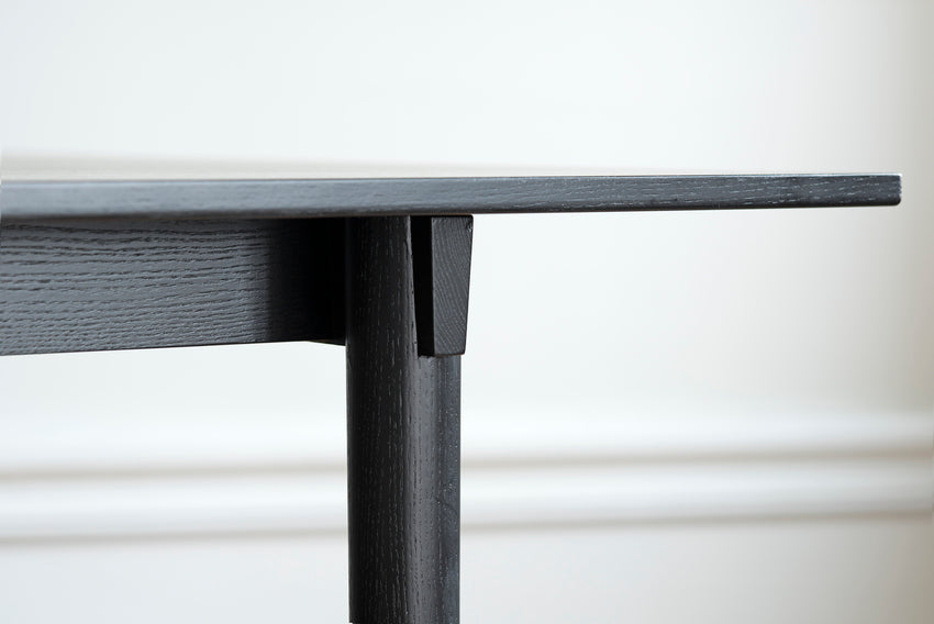 Tak Table