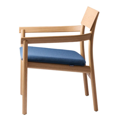 Vyn Easy Chair