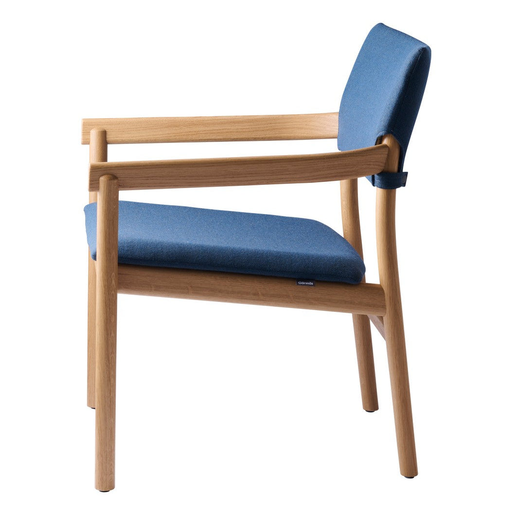 Vyn Easy Chair