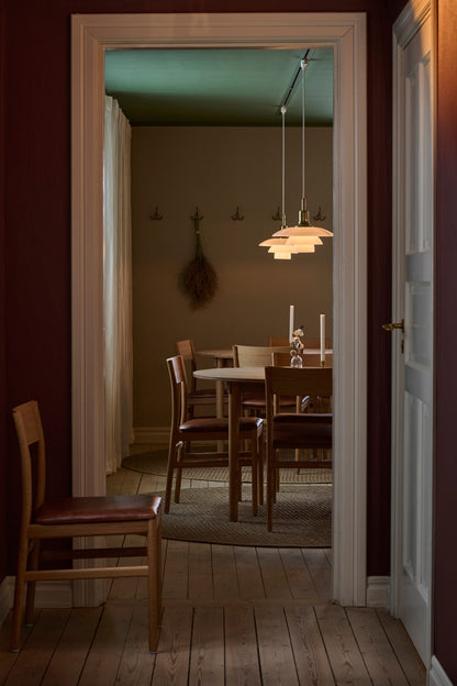 Vyn Chair