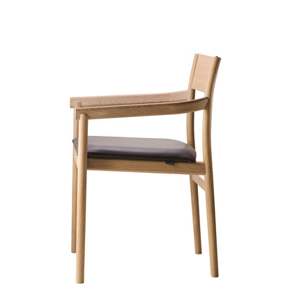 Vyn Armchair