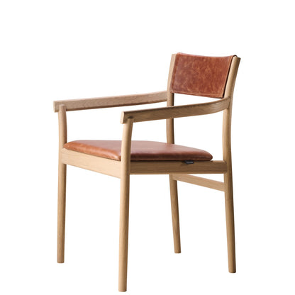 Vyn Armchair