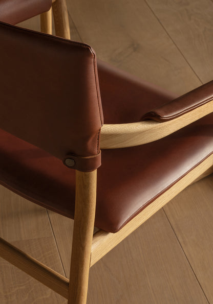 Vyn Armchair
