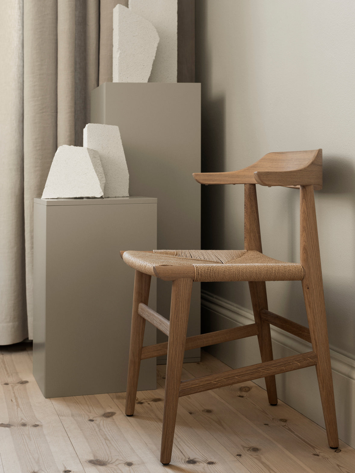 Hedda Armchair