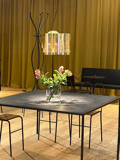 Kvadrat Table