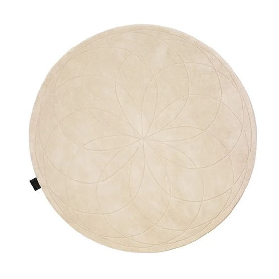 Designed by Broberg and Ridderstråle 2008. Round hand-tufted rug with a hand-cut pattern.