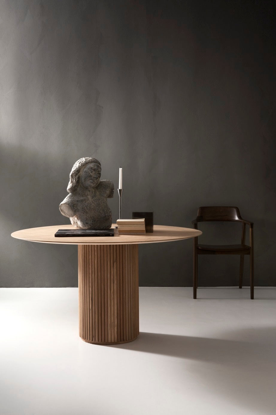 Designed by Anya Sebton and Eva Lilja Löwenhielm 2018.  Round table with base in solid oak or ash panels. Top in veneer with a solid oak edge in the same color as the base. Available in multiple color options. 